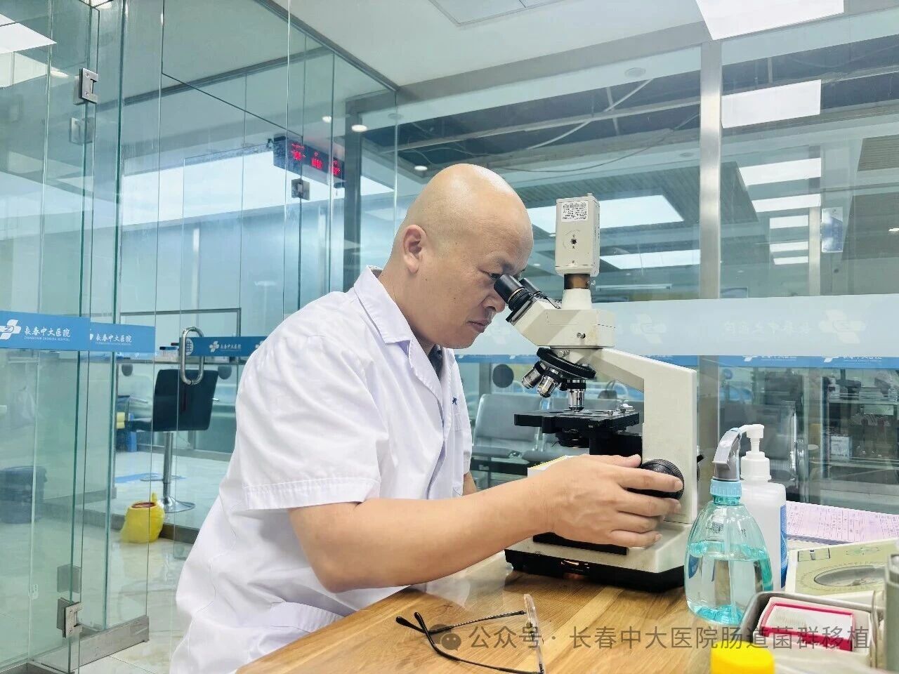 泰州市|高朋磊医师：左手男科临床，右手肠道菌群移植深入研究